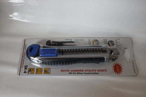 auto loader utility knife